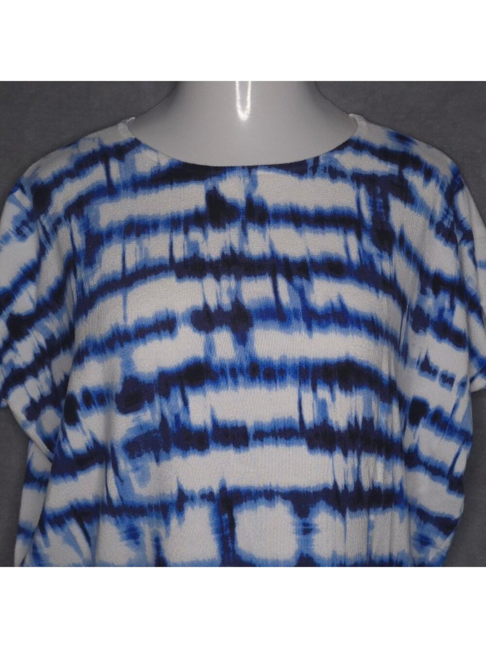 Chicos Blue & White Tie-Dye Print Top Large (2) Short Sleeve Blouse